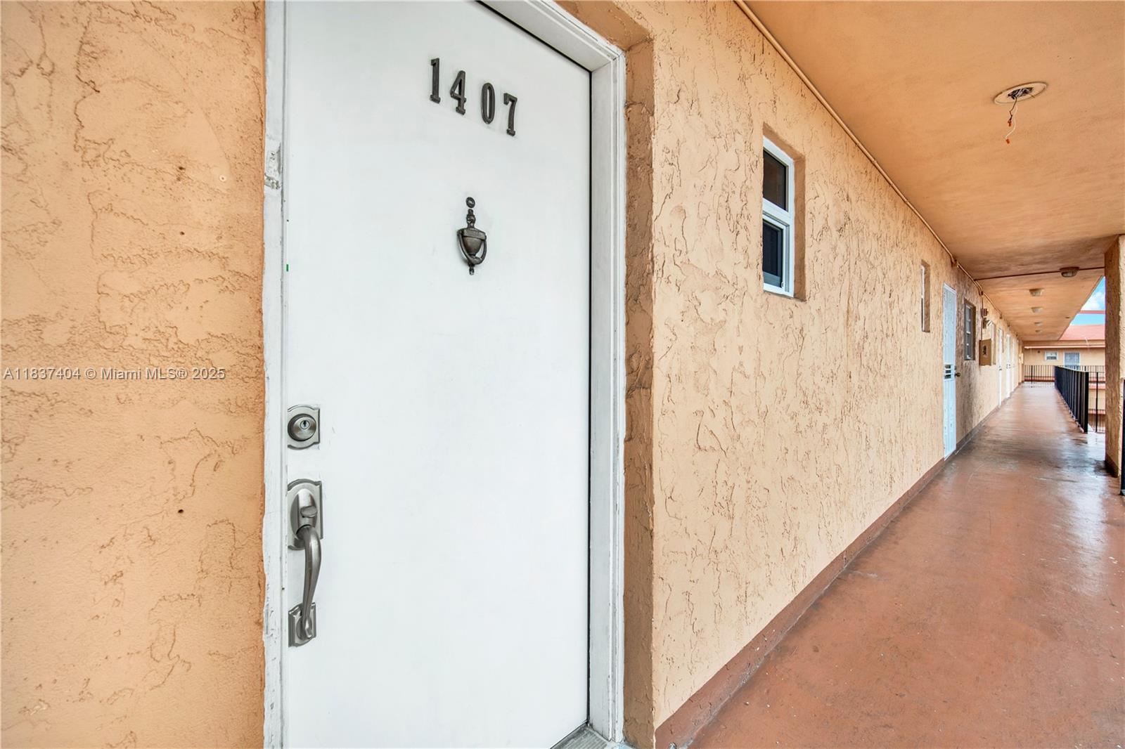 PALM-WEST GARDENS CONDO - Residential