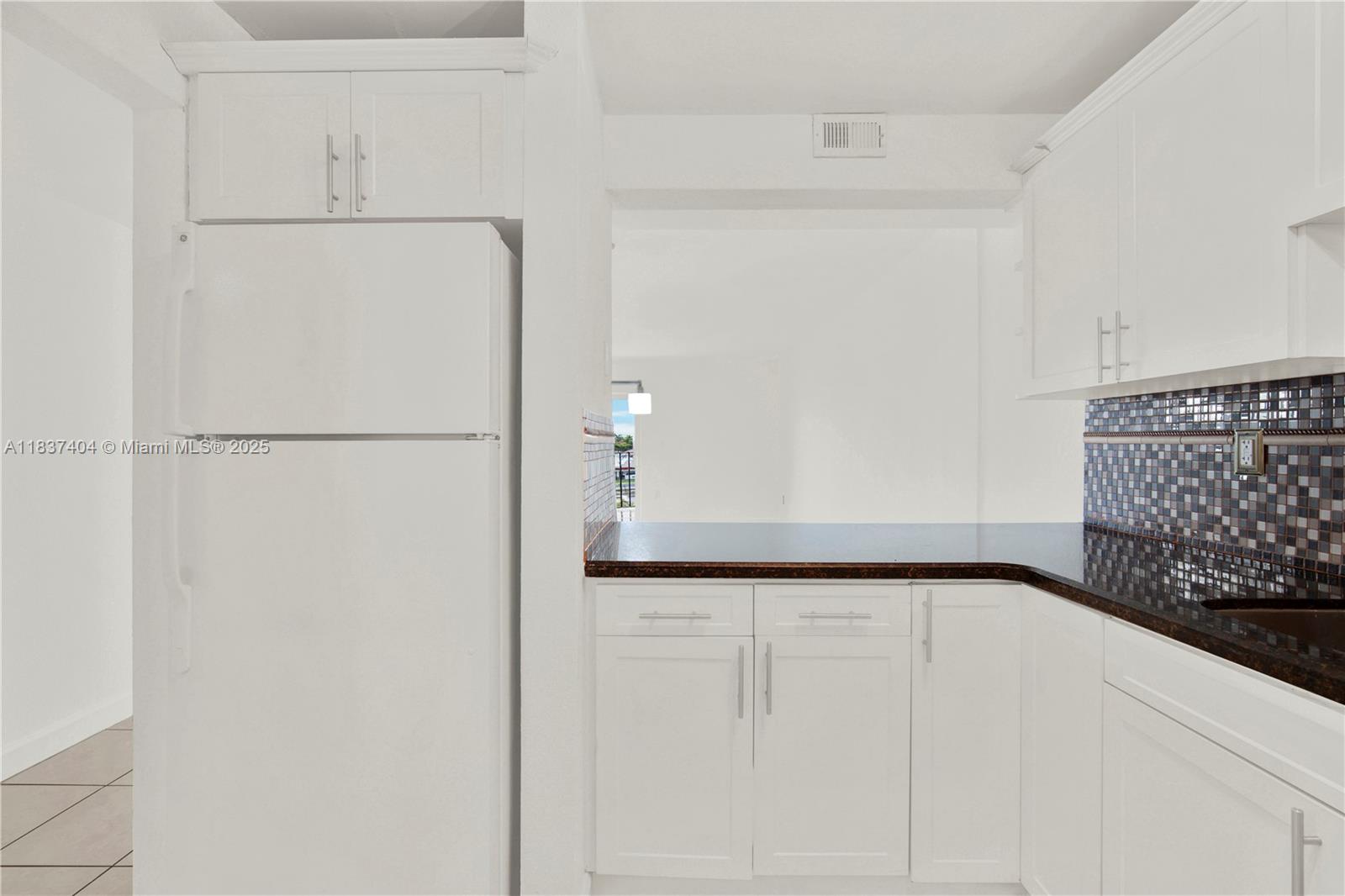 PALM-WEST GARDENS CONDO - Residential