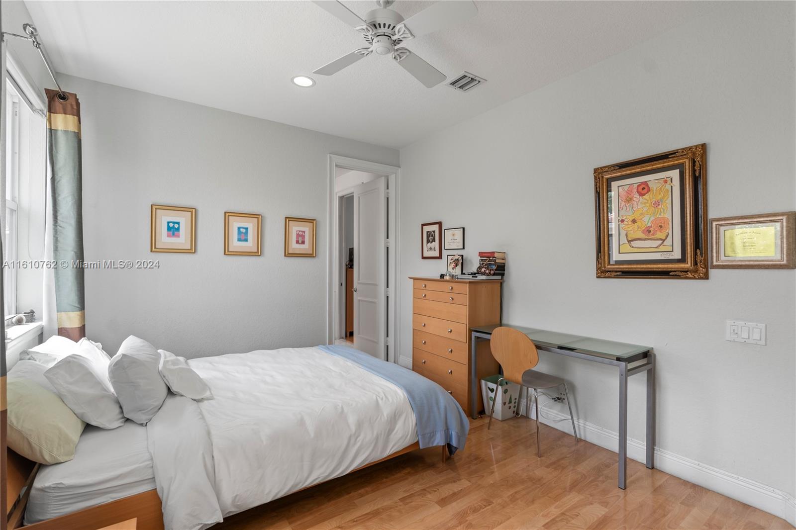 PRESIDENTIAL ESTATES SUB - Residential