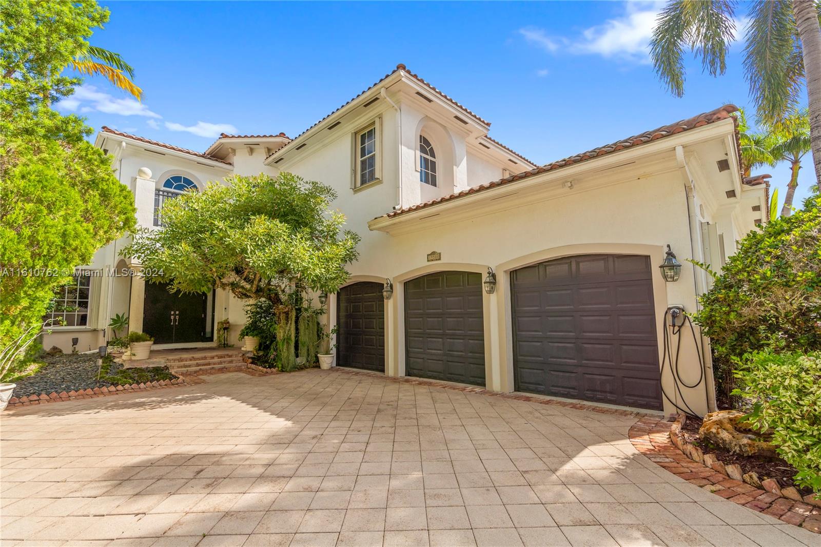 PRESIDENTIAL ESTATES SUB - Residential