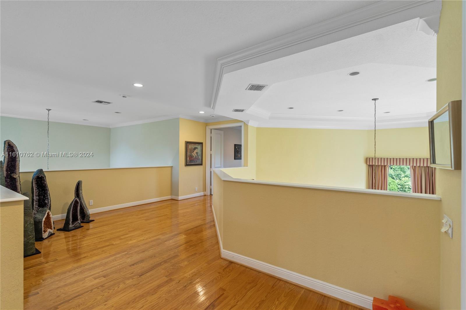 PRESIDENTIAL ESTATES SUB - Residential