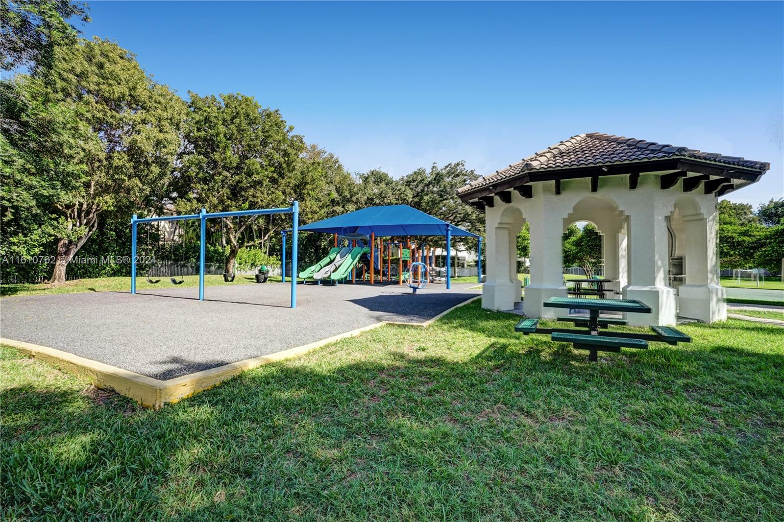 PRESIDENTIAL ESTATES SUB - Residential