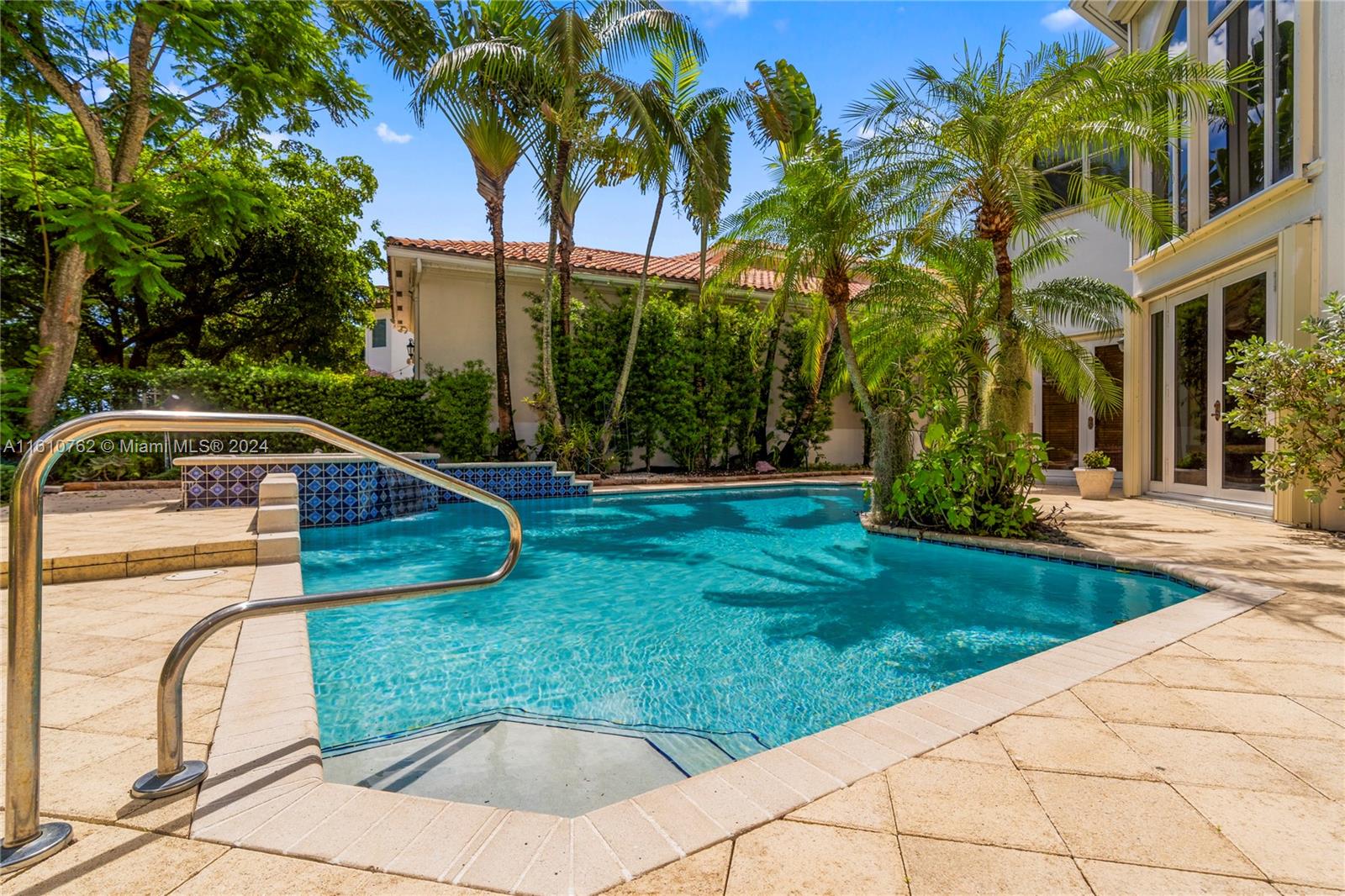 PRESIDENTIAL ESTATES SUB - Residential