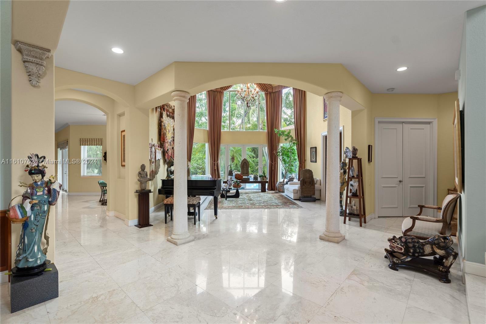 PRESIDENTIAL ESTATES SUB - Residential