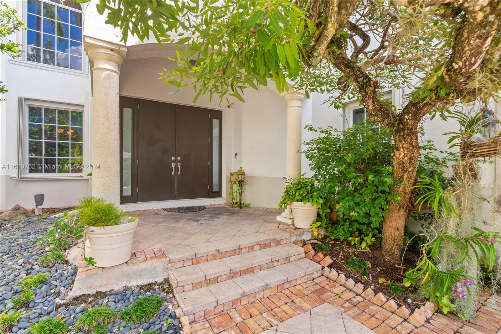 PRESIDENTIAL ESTATES SUB - Residential