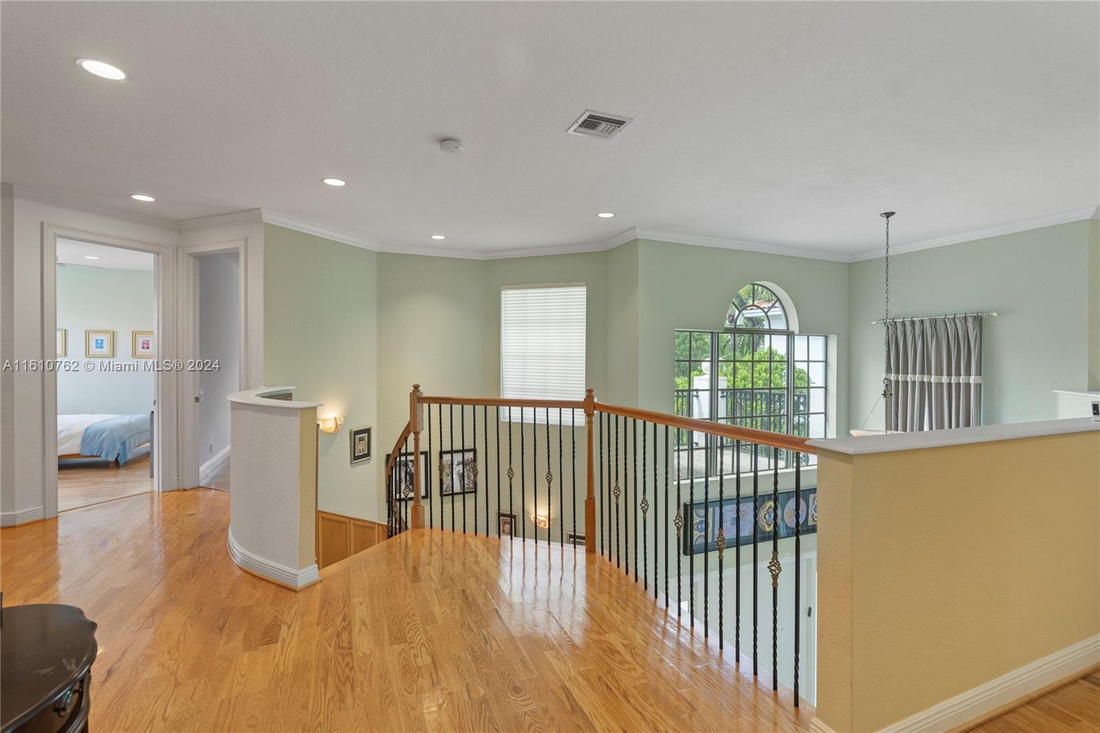 PRESIDENTIAL ESTATES SUB - Residential