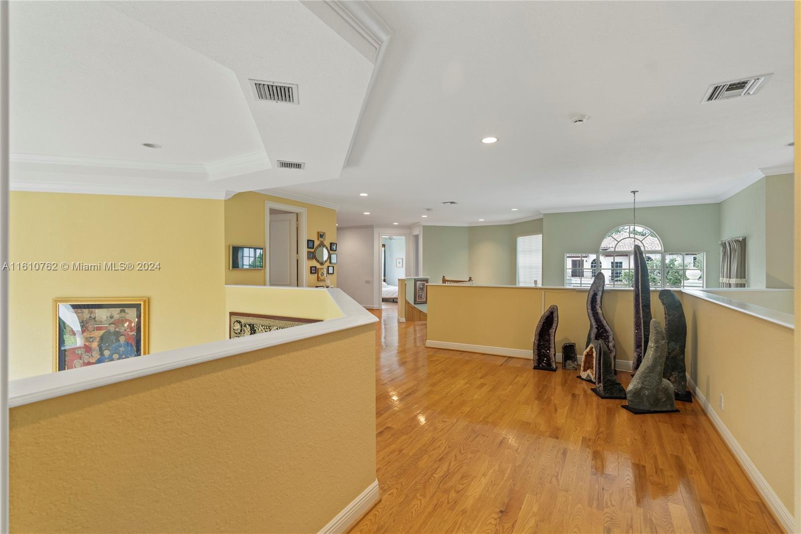 PRESIDENTIAL ESTATES SUB - Residential