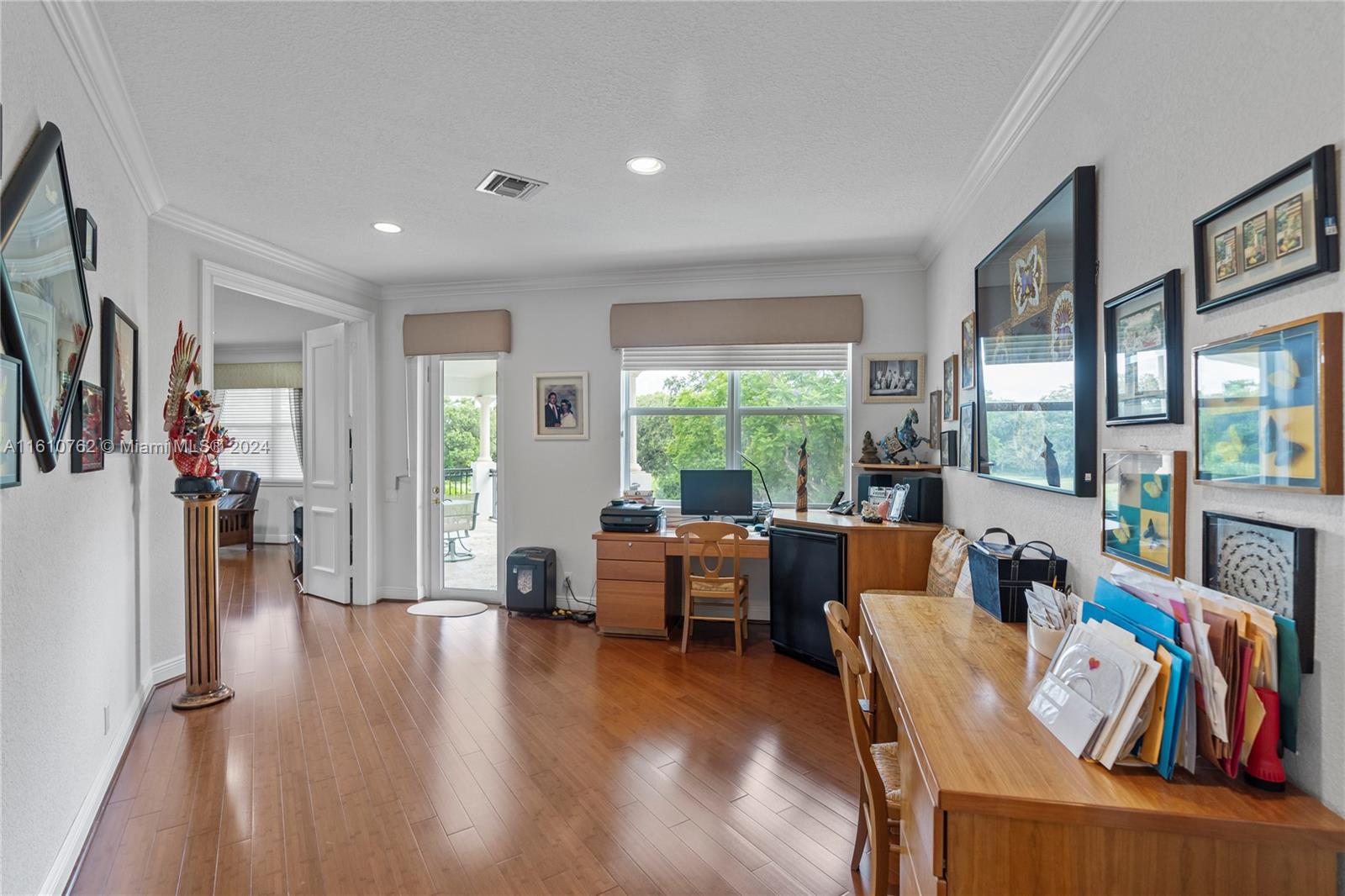 PRESIDENTIAL ESTATES SUB - Residential