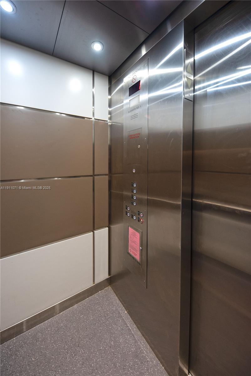 RIVIERA CONDO - Residential