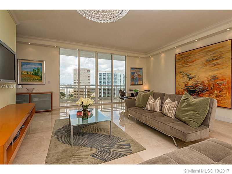 CARBONELL - Residential Lease