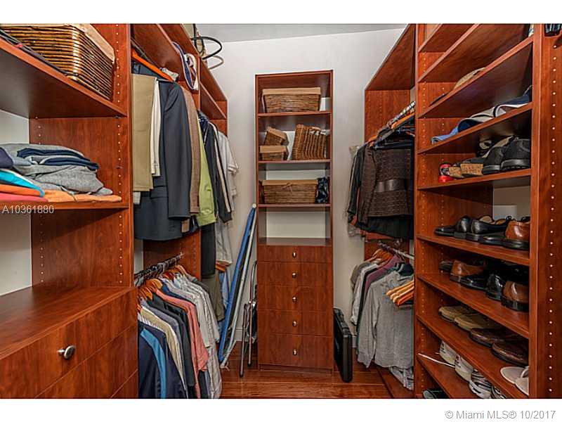 CARBONELL - Residential Lease