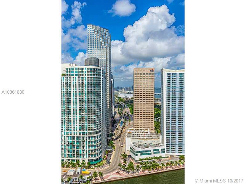 CARBONELL - Residential Lease