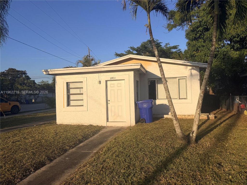 Photo of 2431 NW 9th St, Fort Lauderdale, FL 33311 (MLS # A11962219)