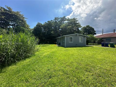 10070 SW 176th St Palmetto Bay FL 33157