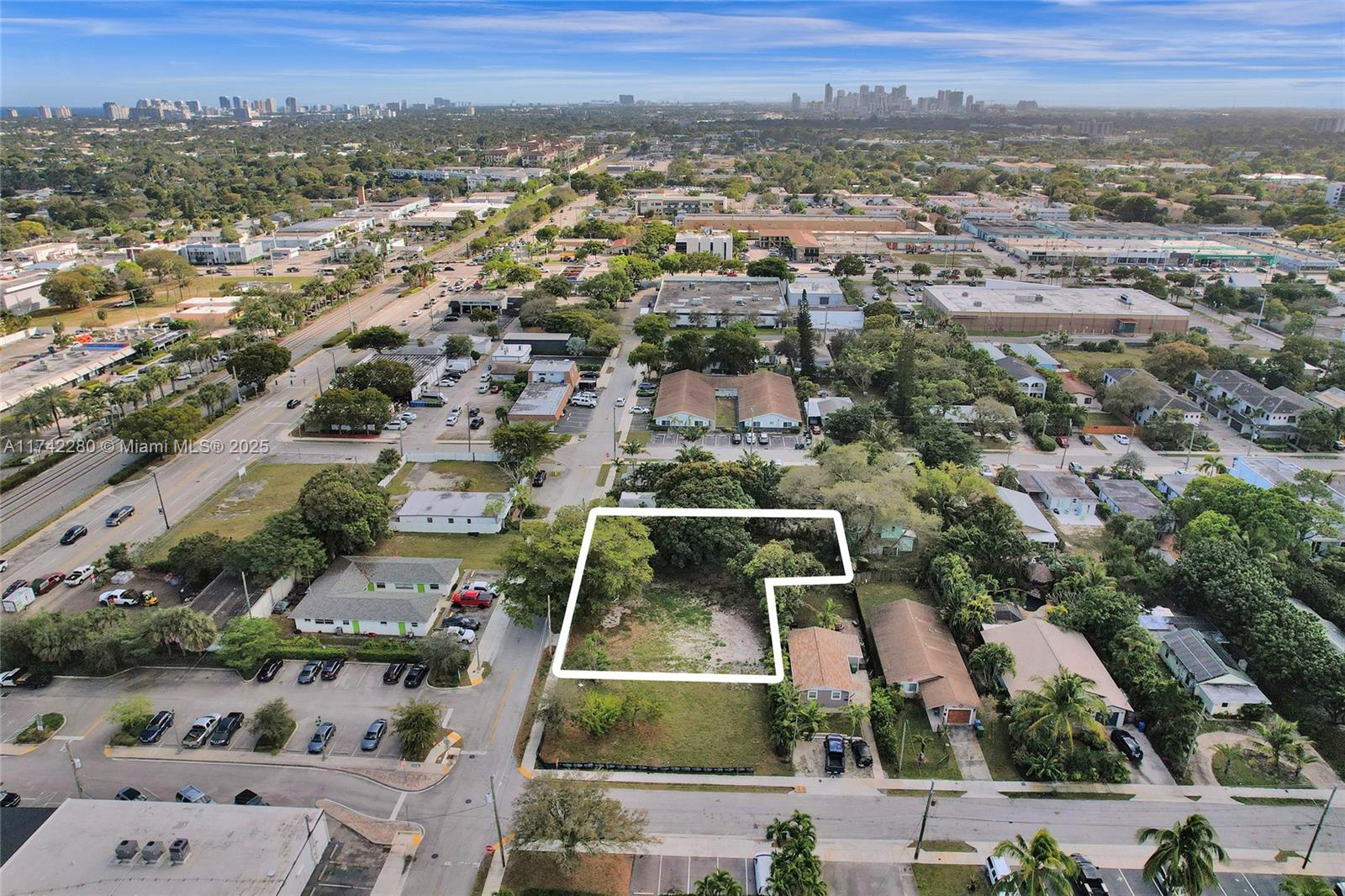 3361 NE 11th Ave
