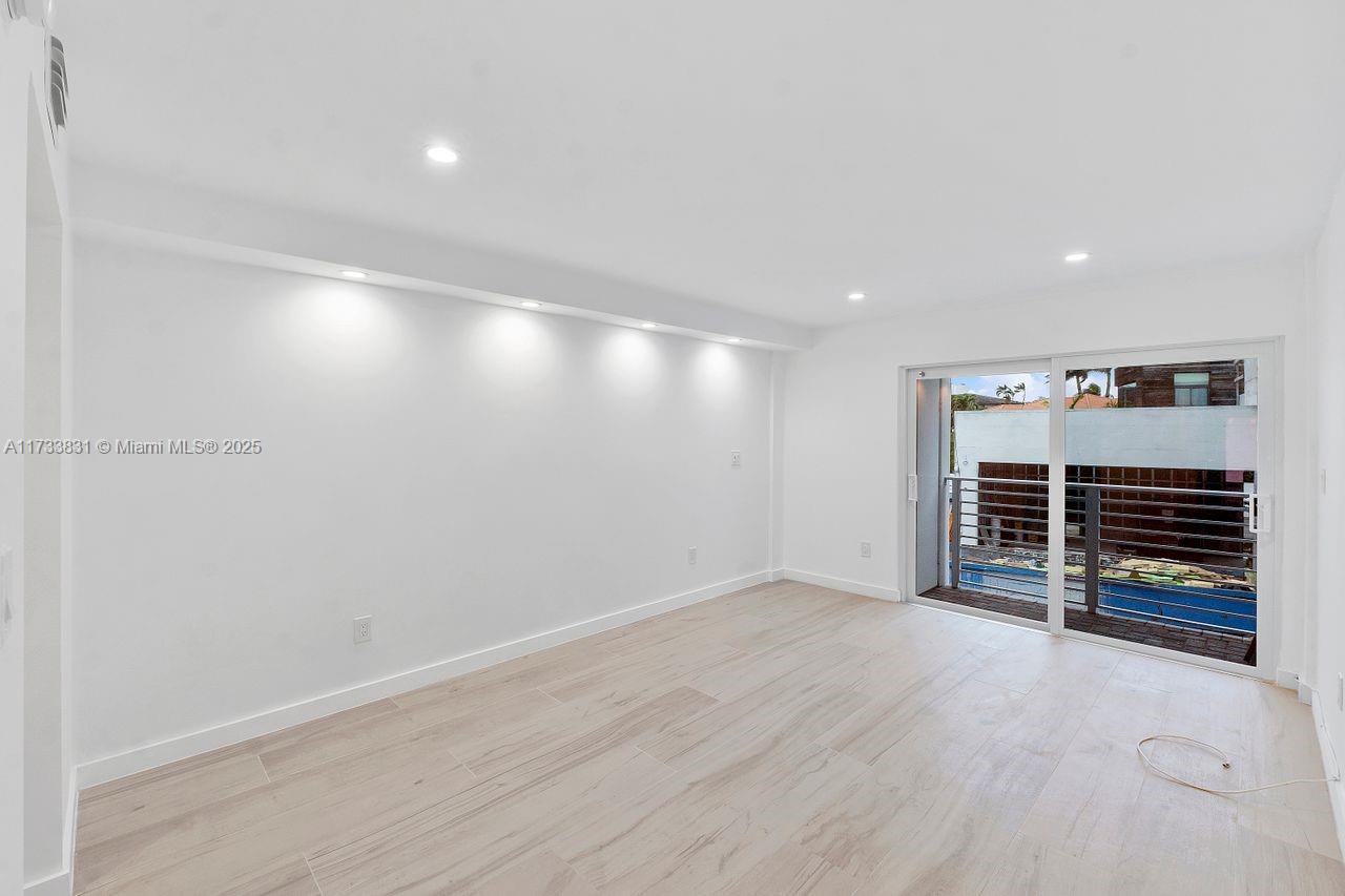 ISLAND CLUB OF SOUTH BEAC - Residential