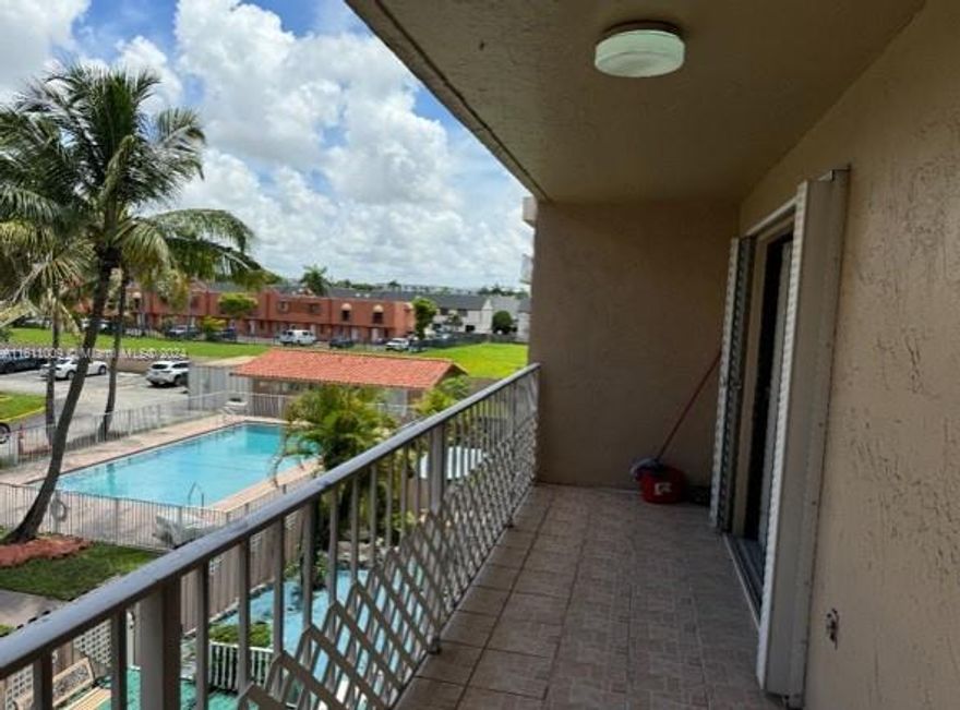 Don't miss this great opportunity to live in a two bedroom two bath apartment overlooking the pool, quite safe and secure. washer dryer an apartment. This is a unique opportunity for you to live in the center of everything. Minutes away from the Miami airport, Wynwood, Miami Beach, Brickell, downtown Doral, major mall and highways. Walk to schools, university and your friendly shopping center. Hurry it won't last.