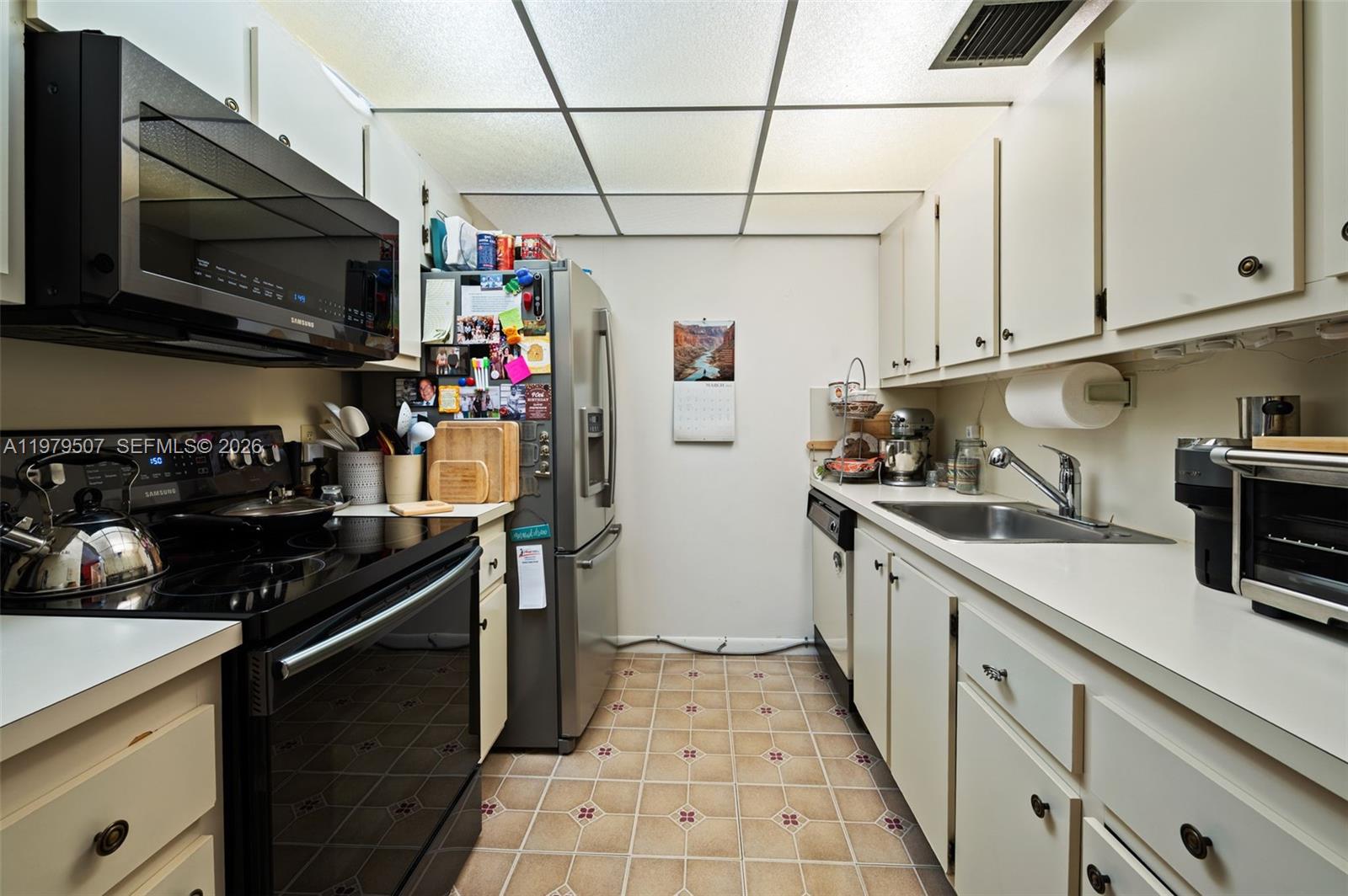 KINGSLEY AT CENTURY VILLA - Residential