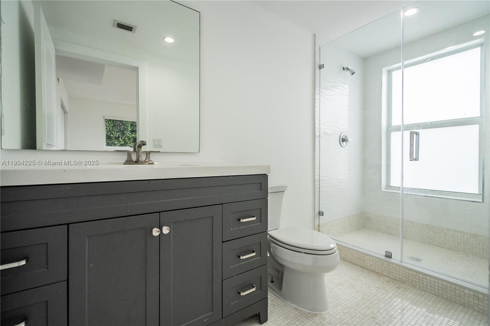 TREASURE IS 1ST ADDN PORT - Residential Lease