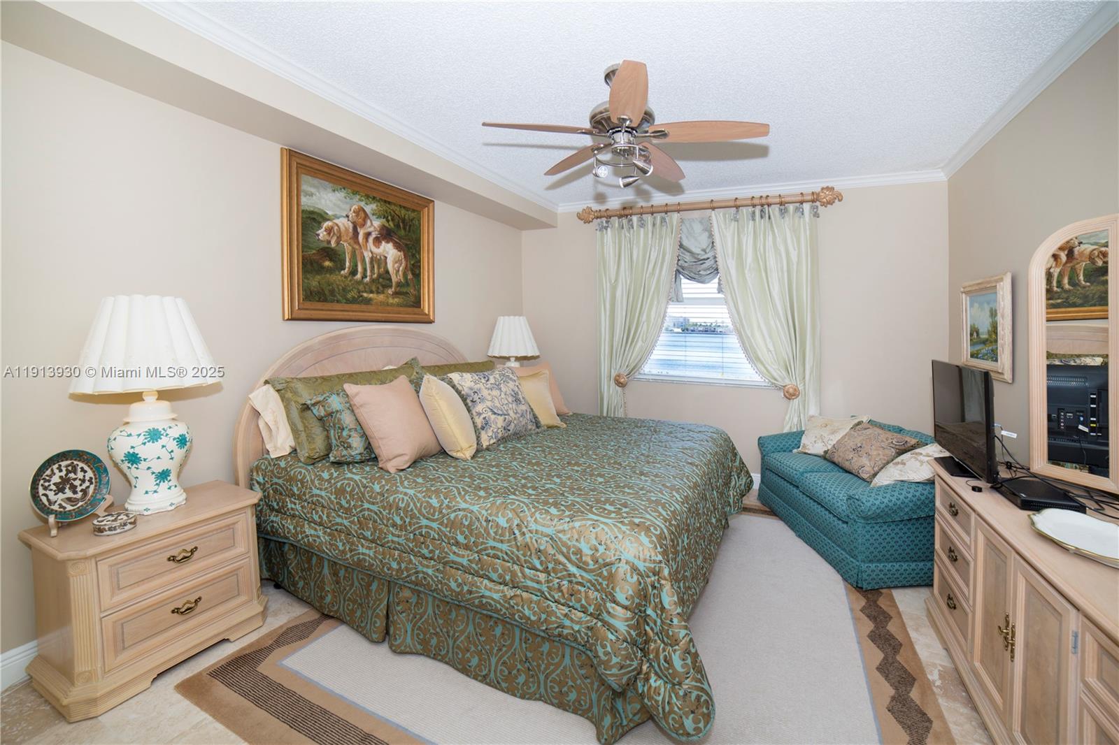 PORTO BELLAGIO CONDO - Residential