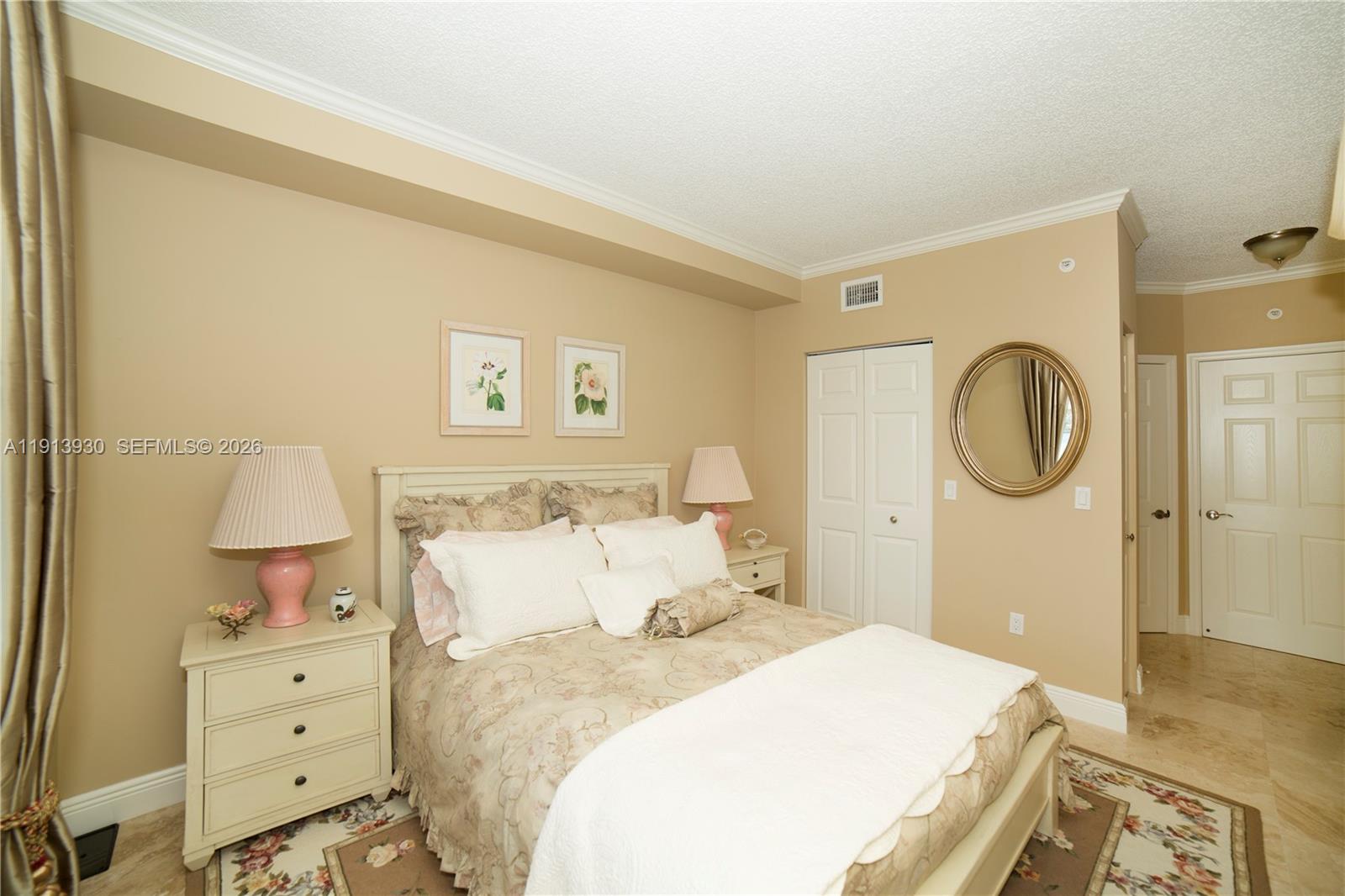 PORTO BELLAGIO CONDO - Residential