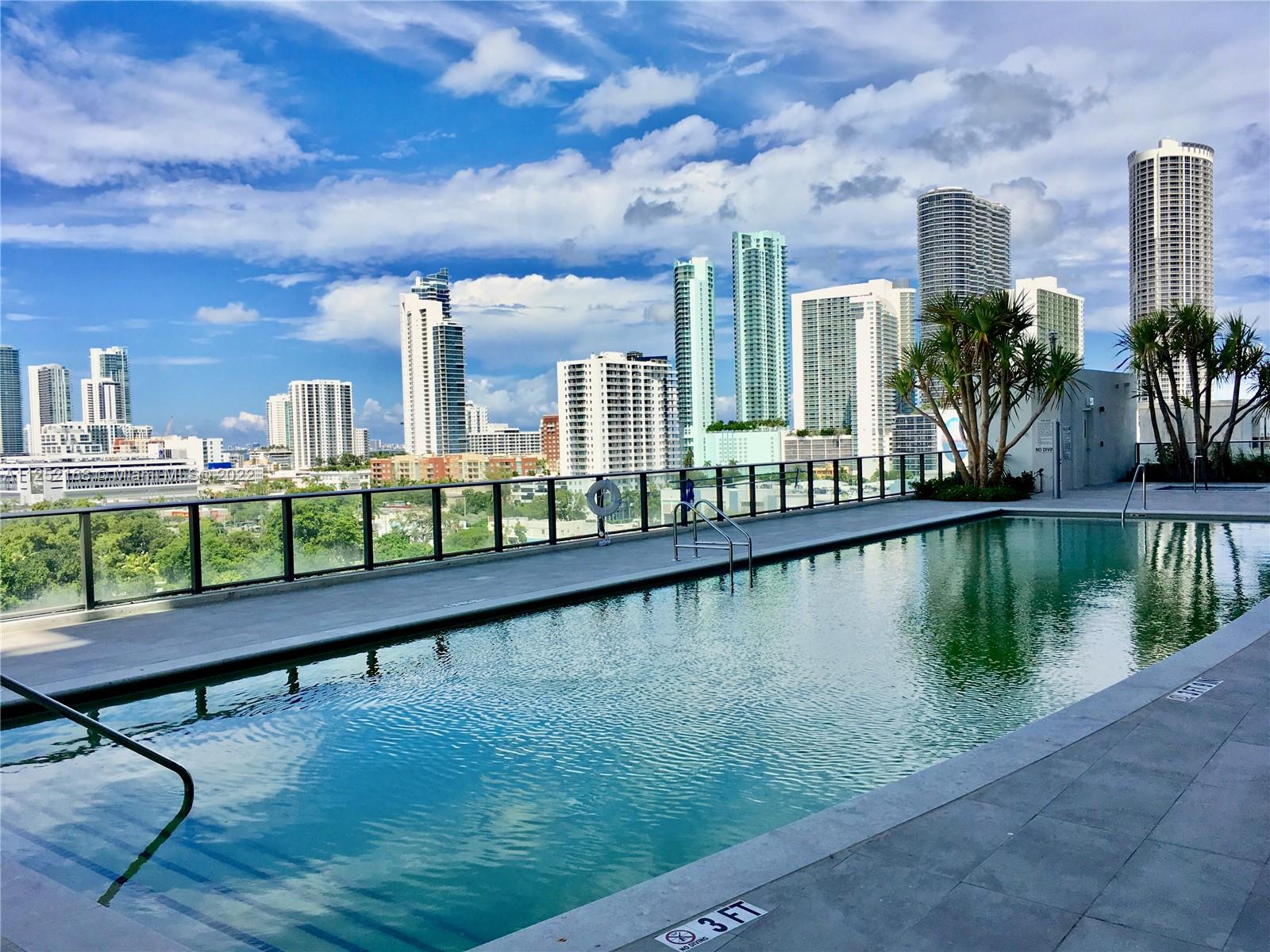 CANVAS CONDO - Residential Lease