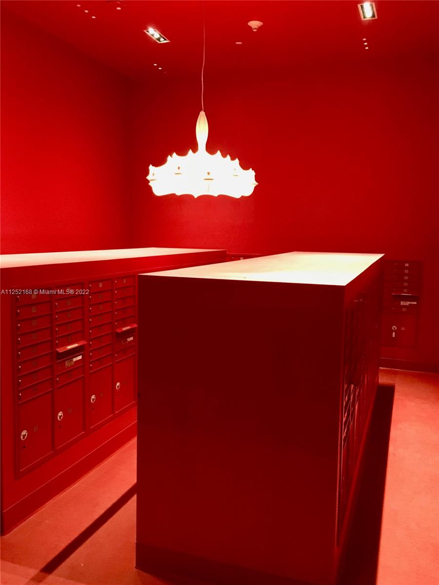 CANVAS CONDO - Residential Lease