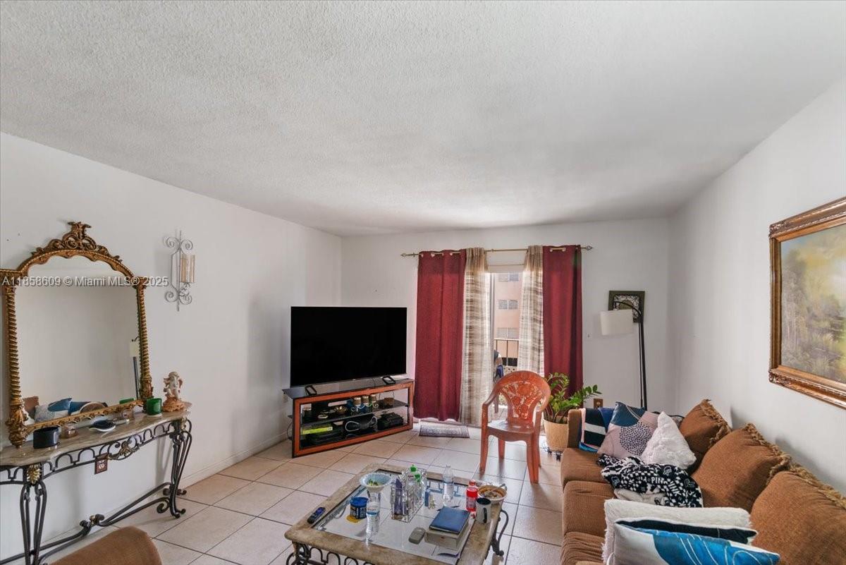 MORADA NO 1 CONDO - Residential