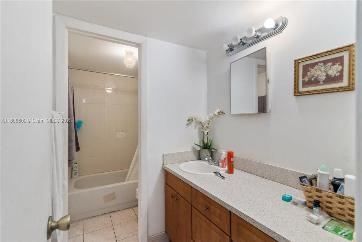 MORADA NO 1 CONDO - Residential