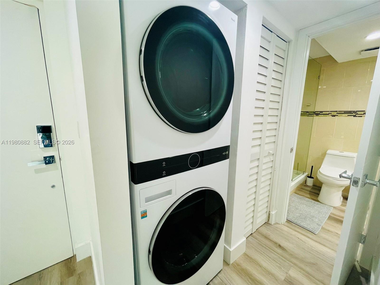 LA FUENTE CONDO - Residential