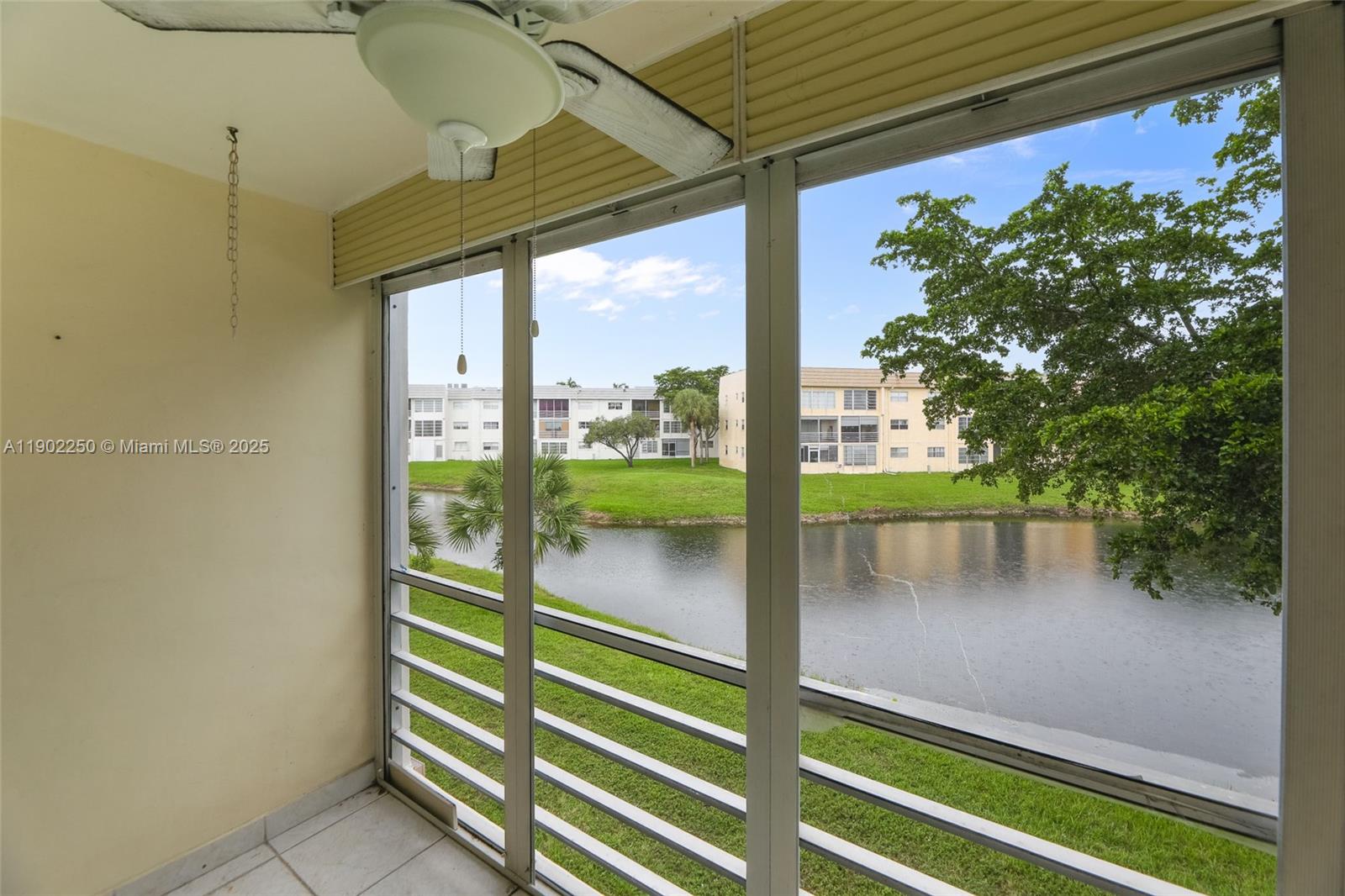 SUNRISE LAKES 50 CONDO - Residential