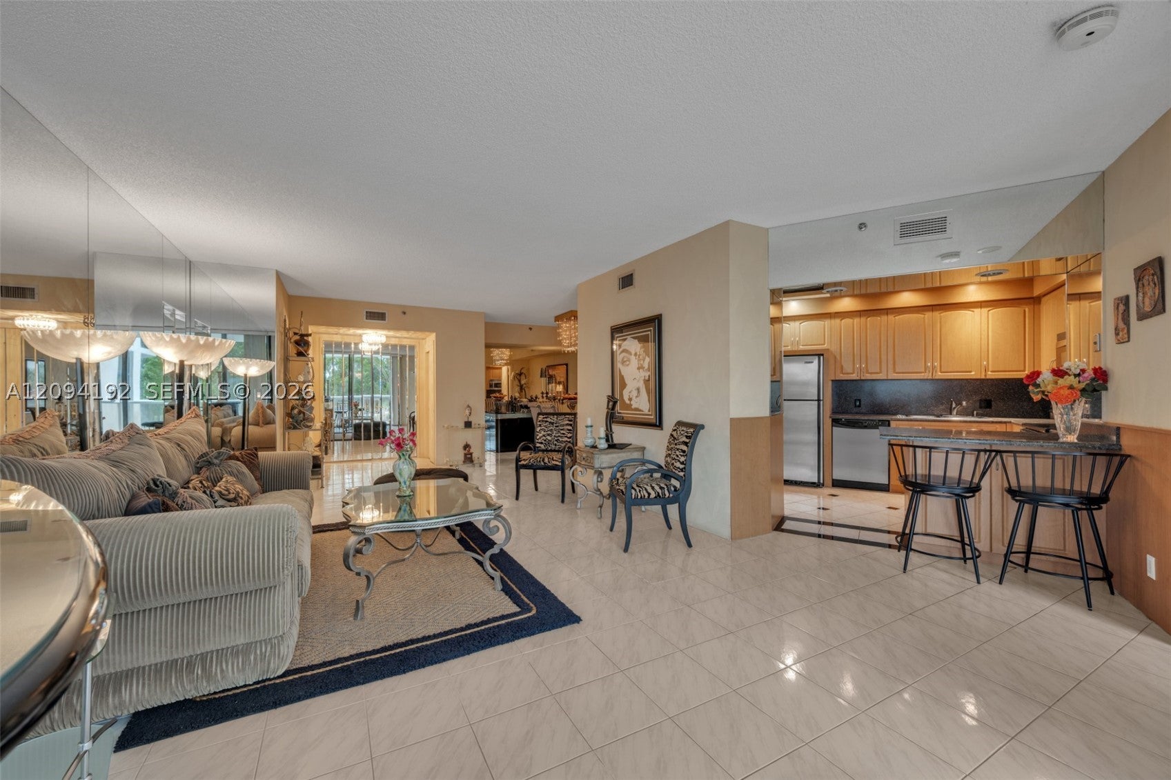 20281 E Country Club Dr 305