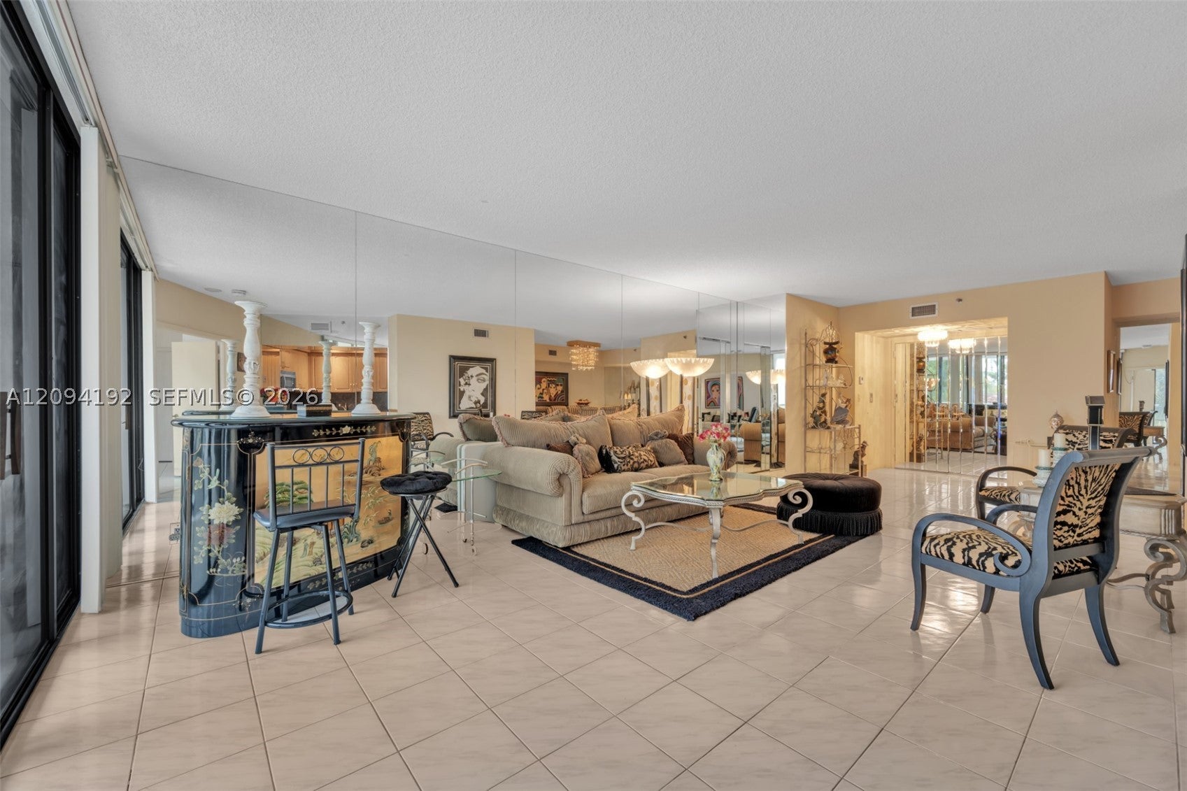 20281 E Country Club Dr 305
