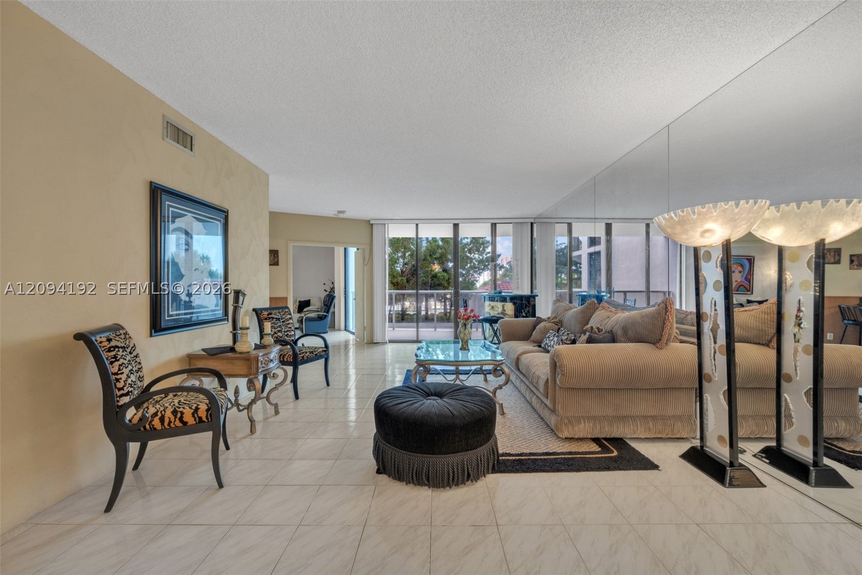 20281 E Country Club Dr 305