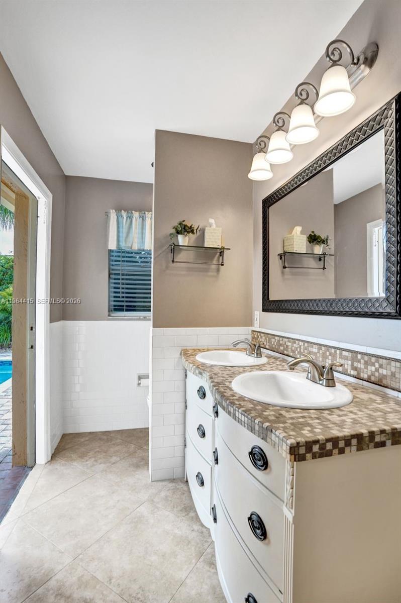 Oaks II - Residential