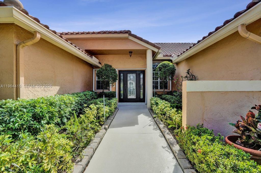 Photo of 1614 Eastlake Way, Weston, FL 33326 (MLS # A11964415)