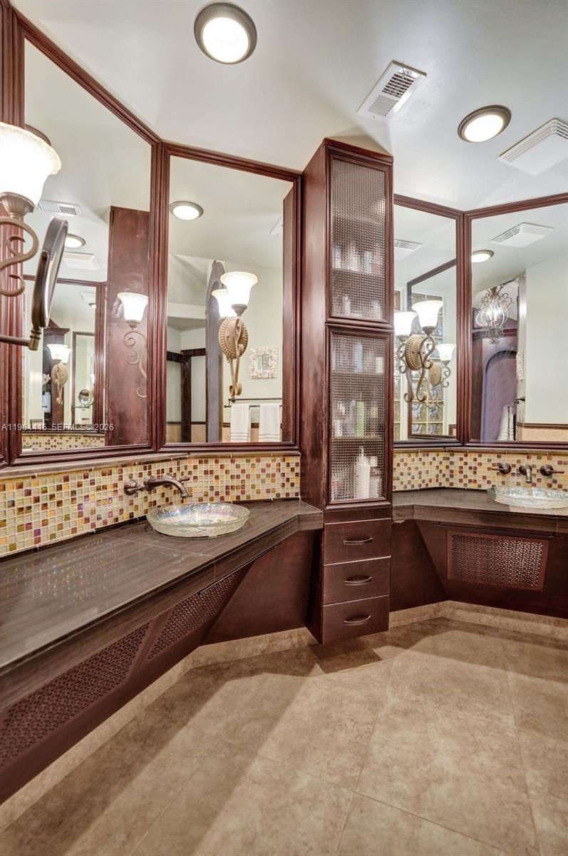 Oaks II - Residential