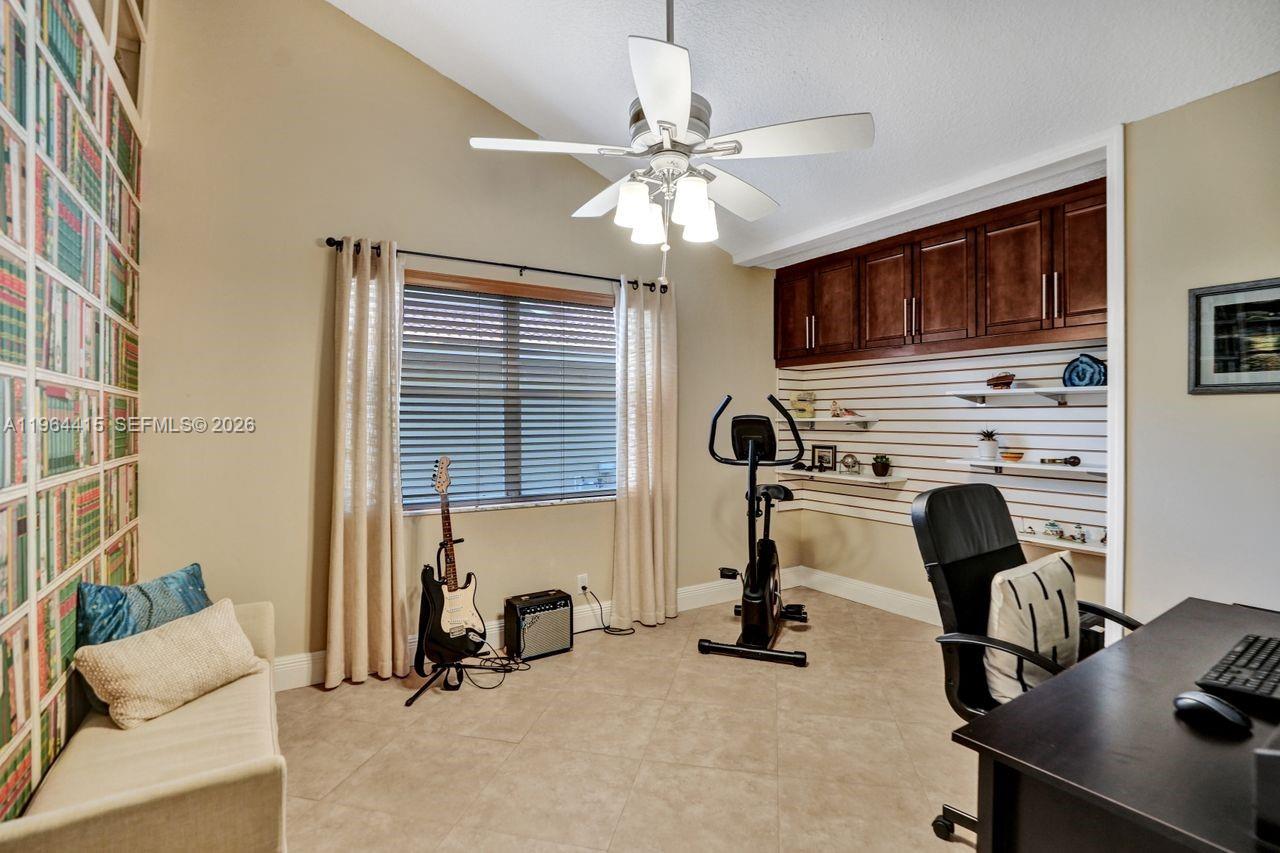 Oaks II - Residential