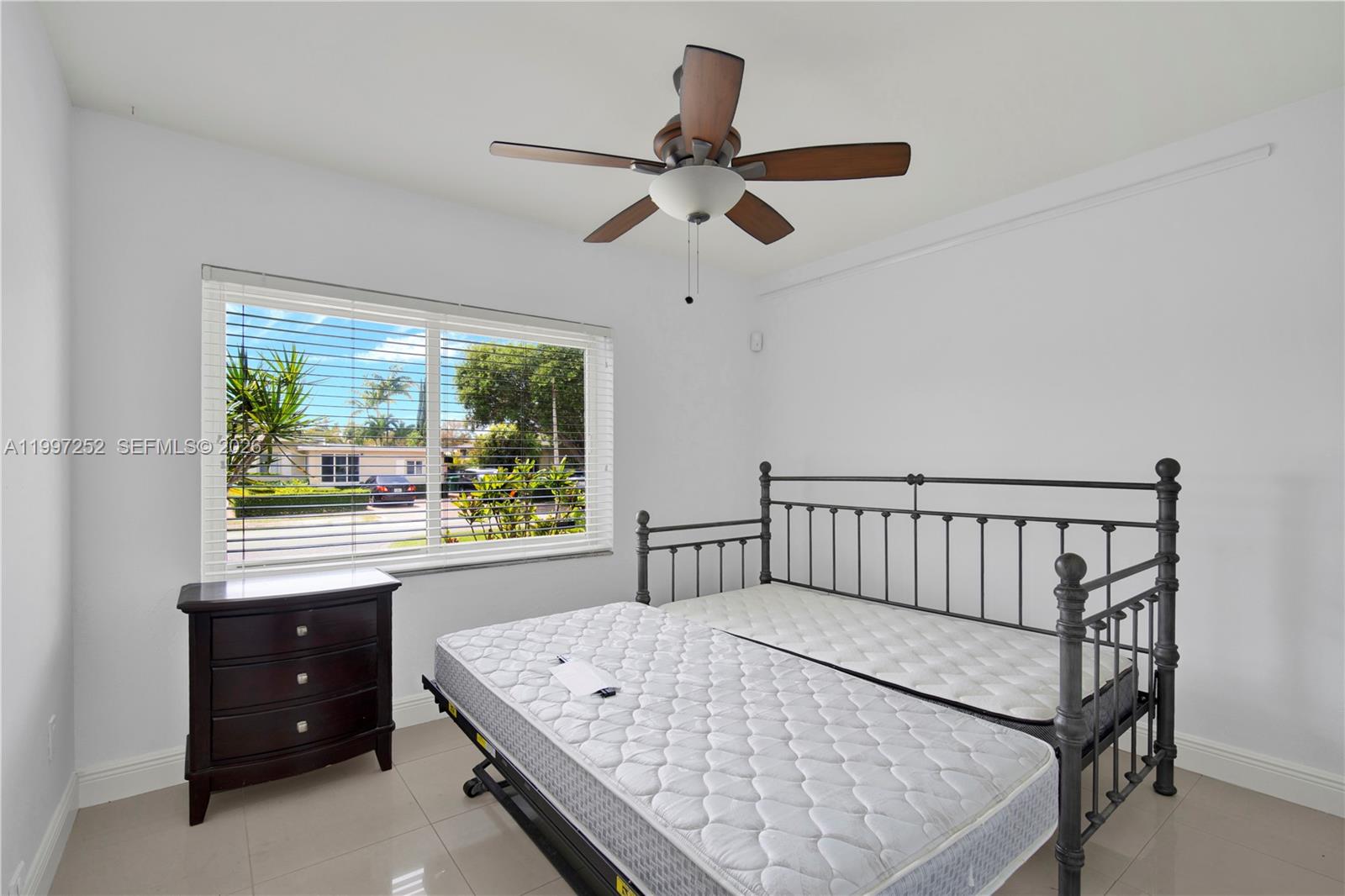 RIVIERA ESTATES 1ST ADDN - Residential Lease