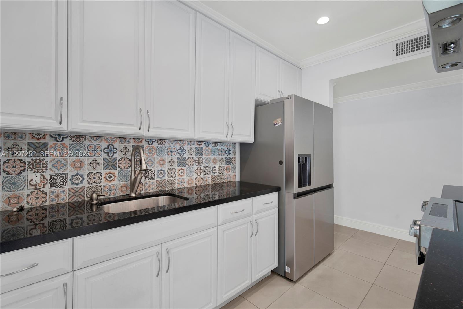 RIVIERA ESTATES 1ST ADDN - Residential Lease