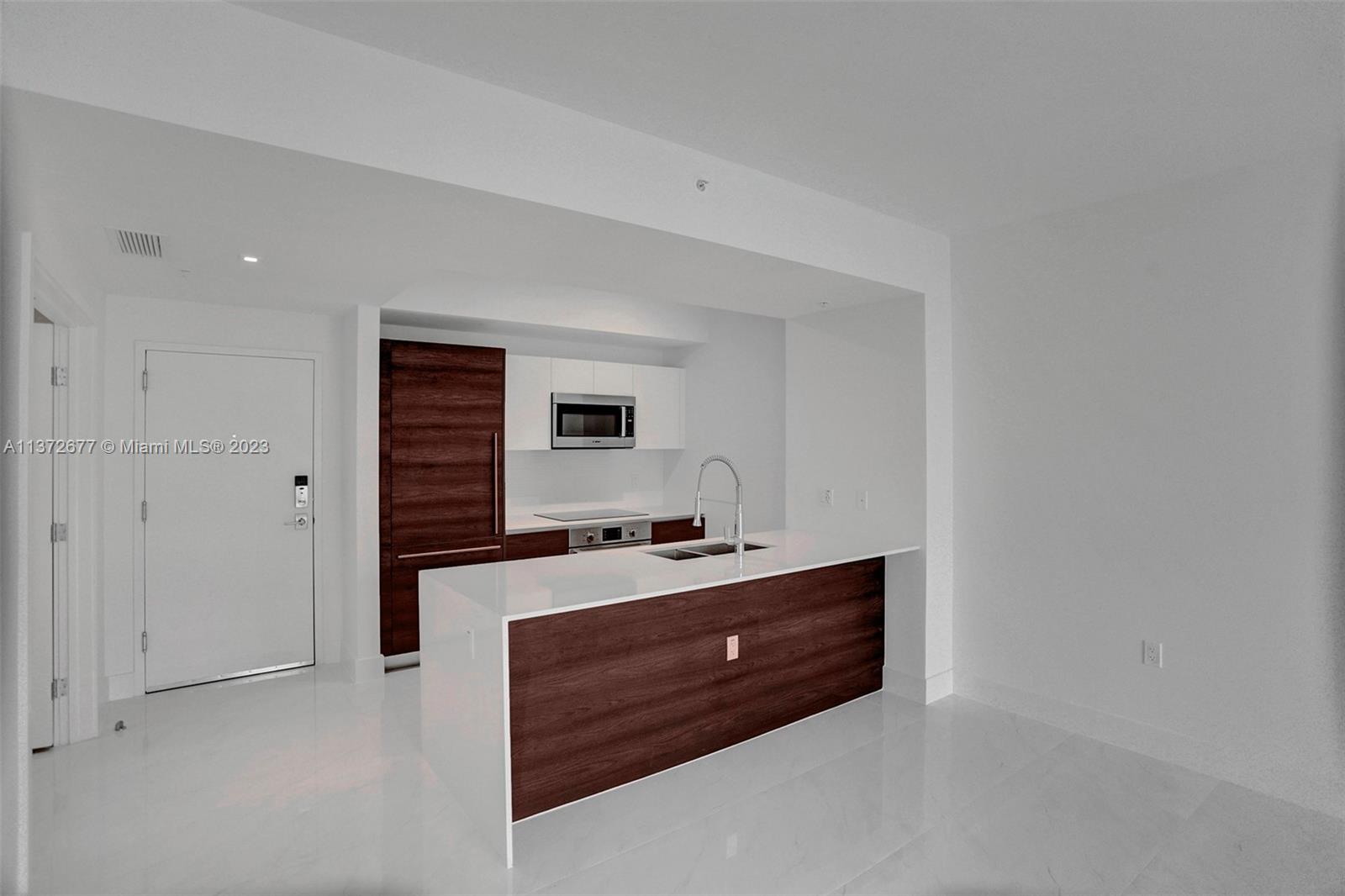 MERRICK MANOR - Residential Lease
