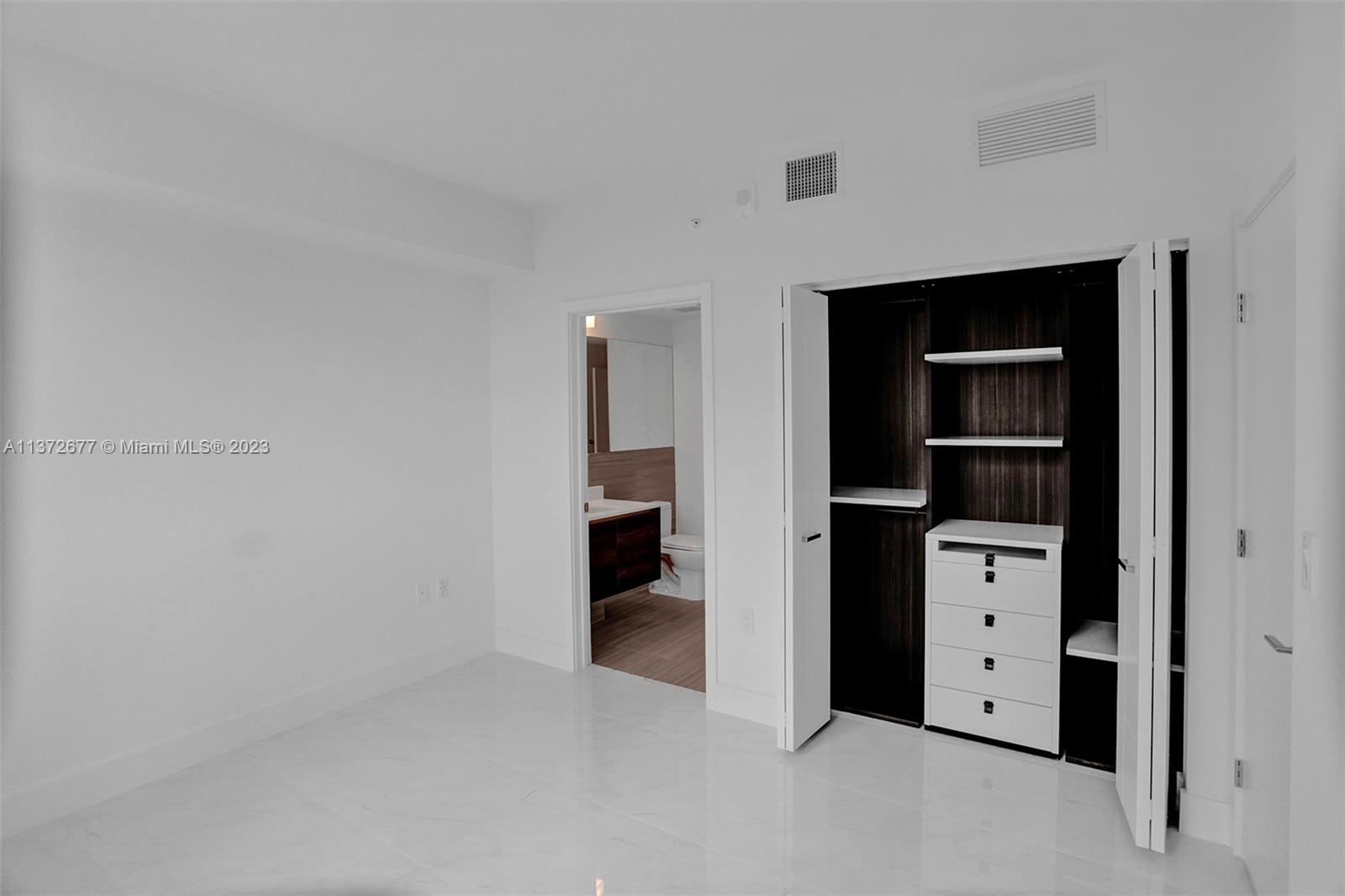 MERRICK MANOR - Residential Lease