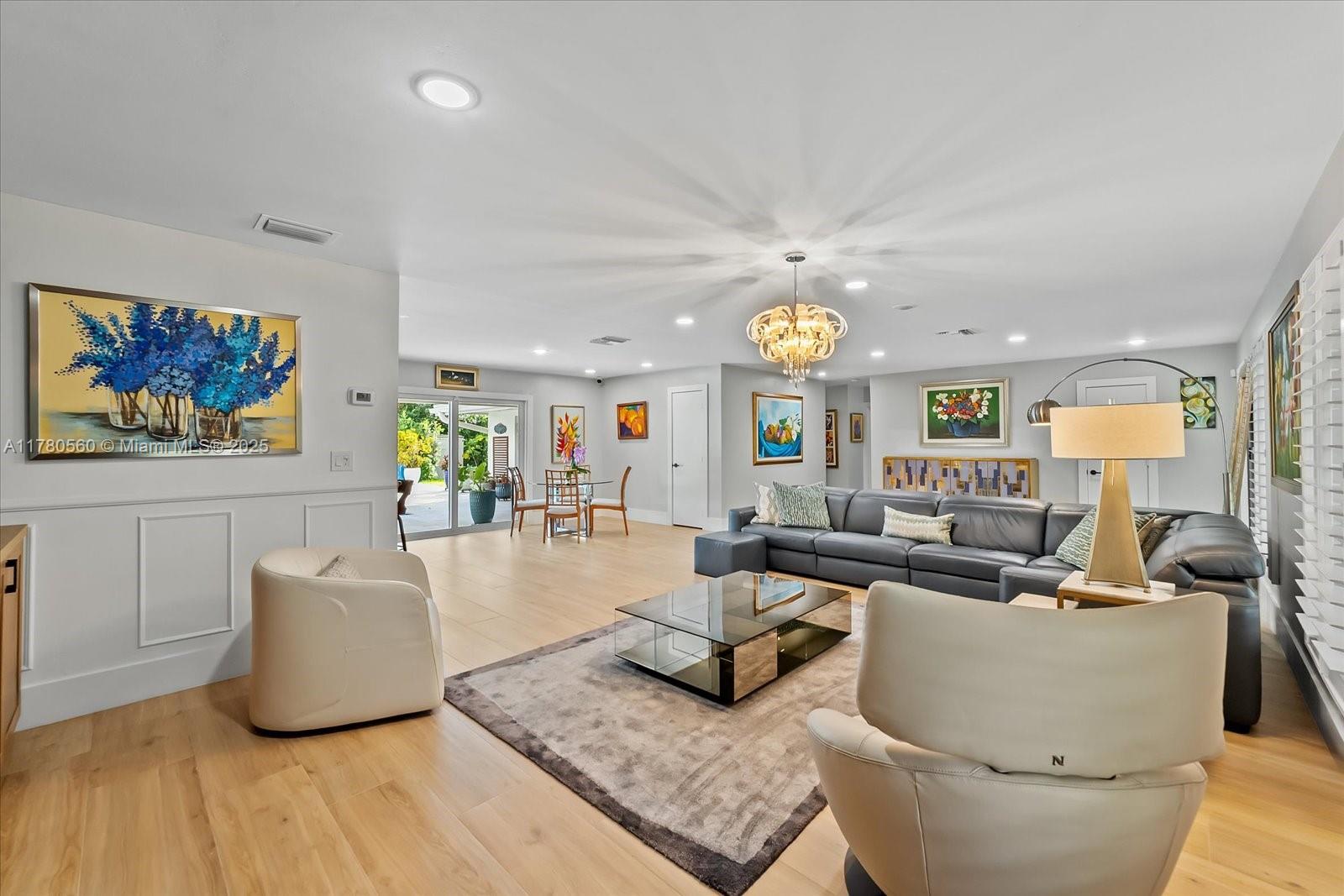 ROYAL PALM HARBOR - Residential