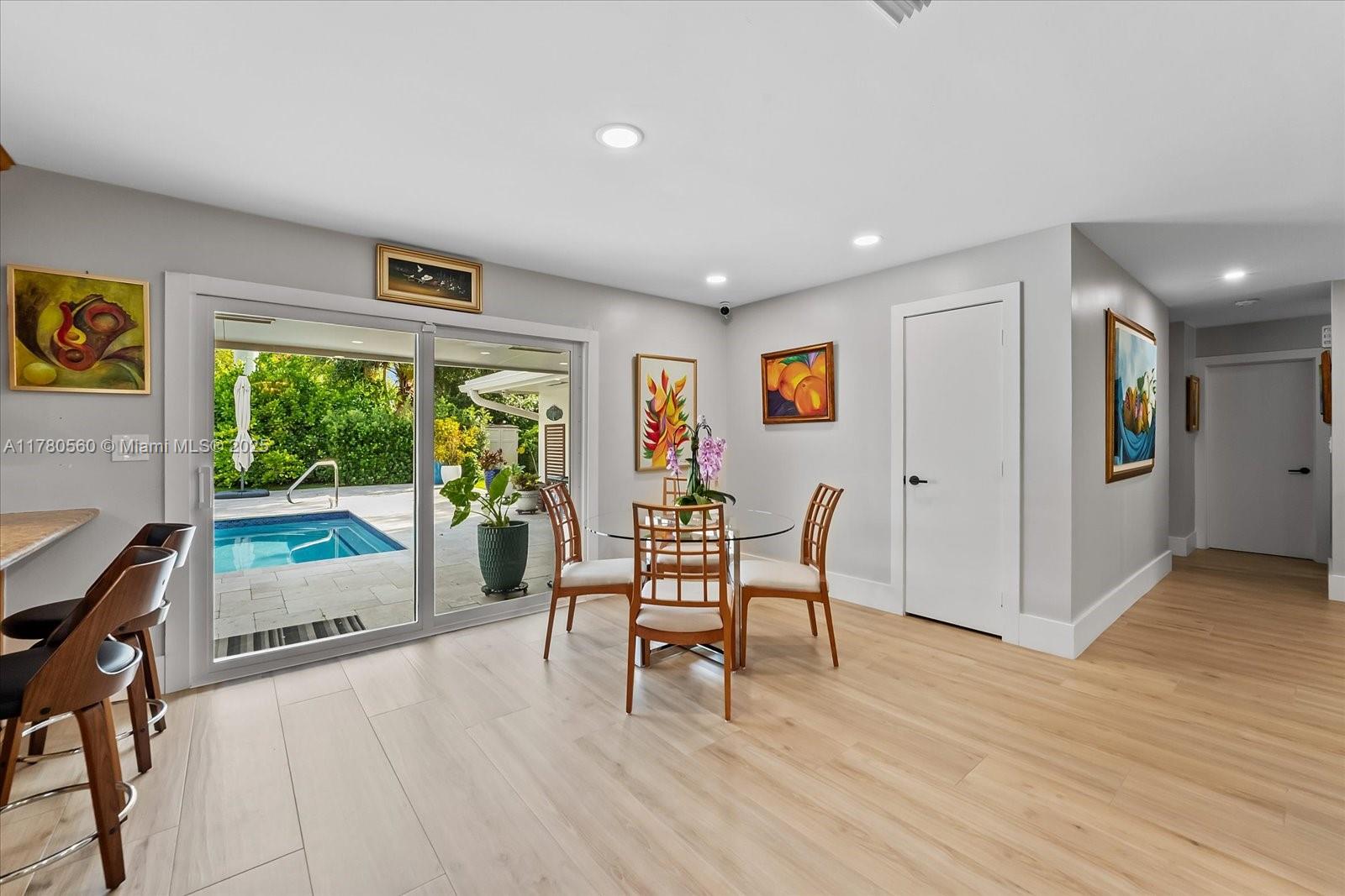 ROYAL PALM HARBOR - Residential