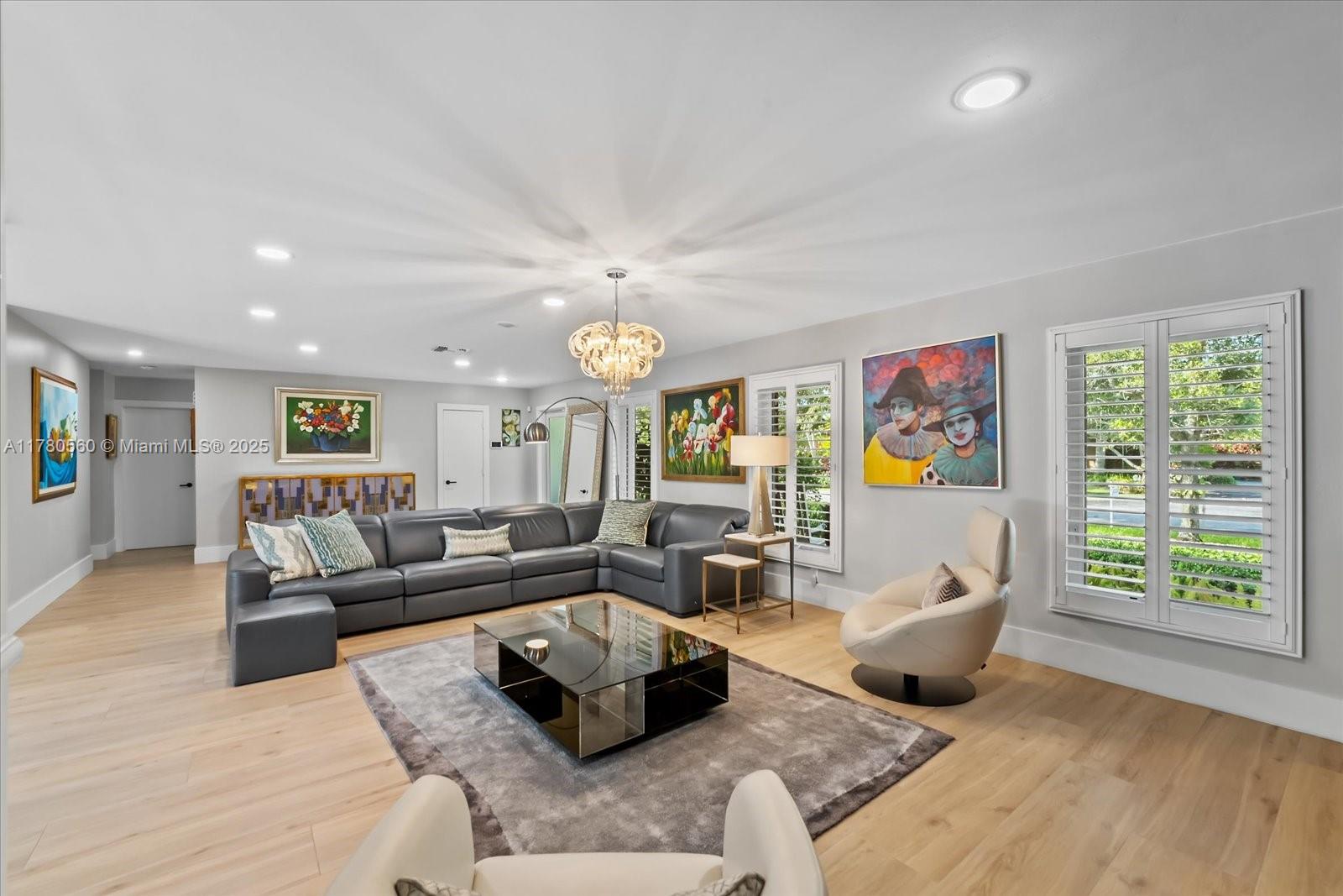 ROYAL PALM HARBOR - Residential