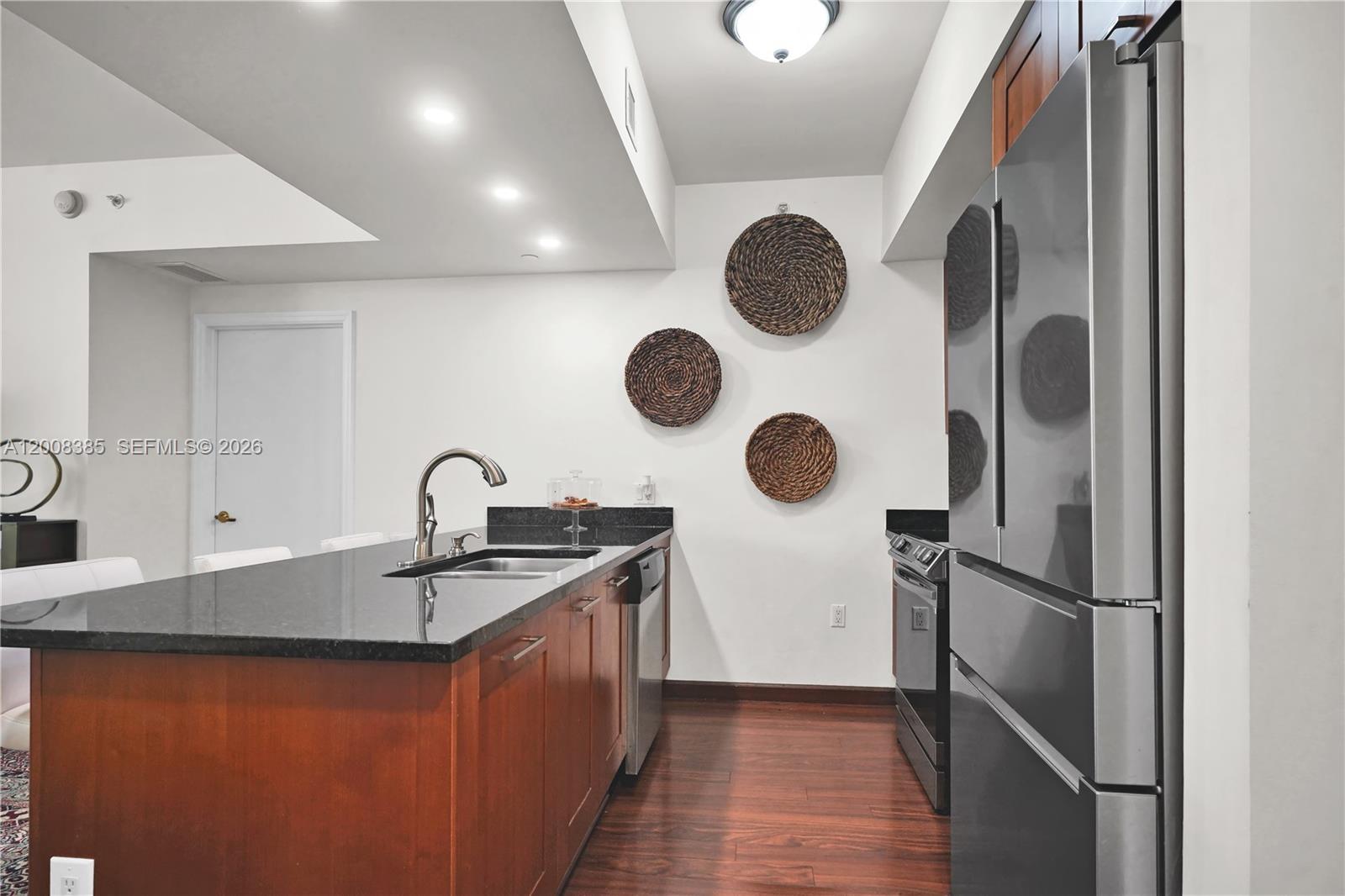ONE VILLAGE PLACE CONDO - Residential