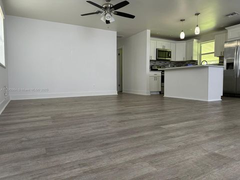 5691 NE 7th Ter Oakland Park FL 33334