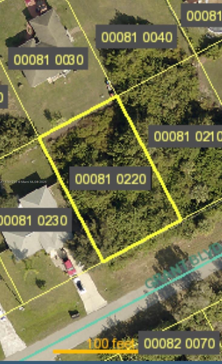 Excellent lot to build your dream home, are with so many new homes, close to shopping and major roads.