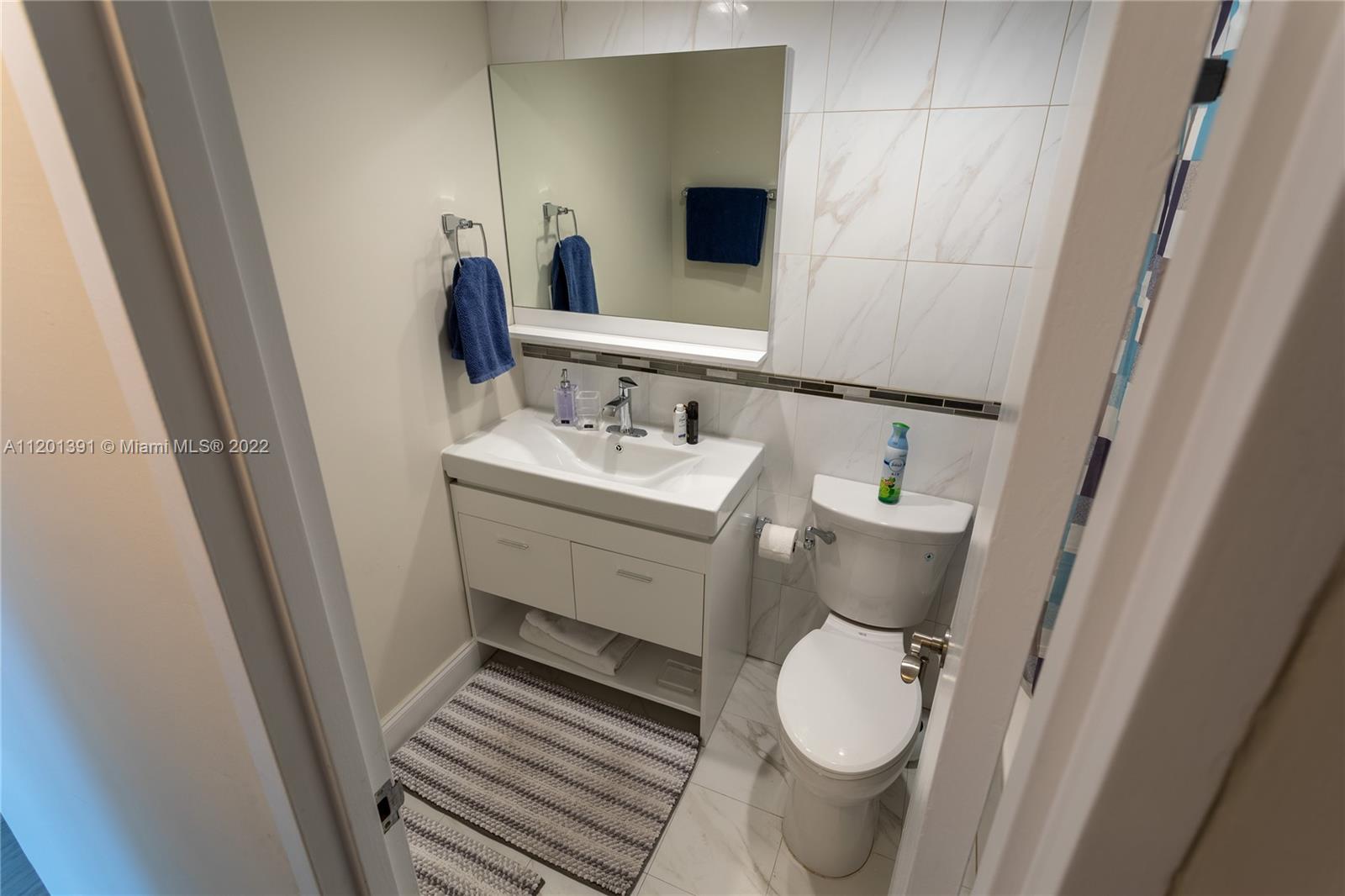 TIDES ON HOLLYWOOD BEACH - Residential Lease