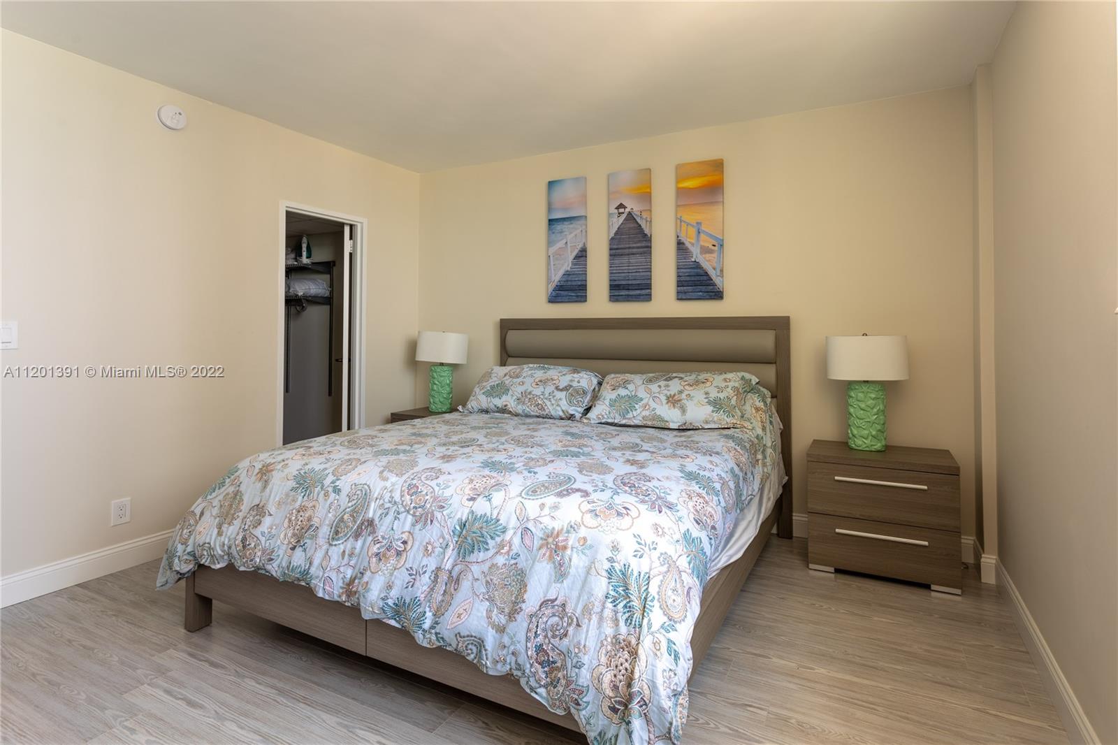 TIDES ON HOLLYWOOD BEACH - Residential Lease